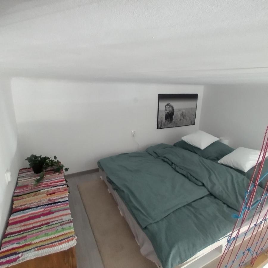 Old Buda Family Apartment