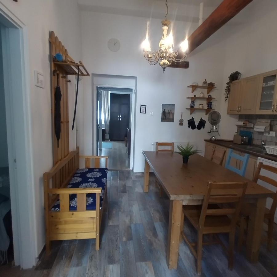 Apartment Old Buda Family *